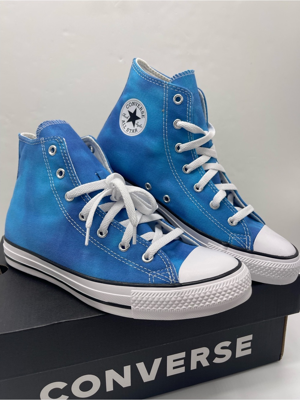 Converse • WMNS A11777F CTAS HI GNARLY BLUE/BLUE/WHITE Sneakers - Picture 7 of 16
